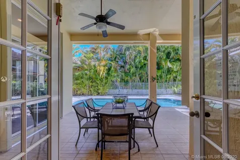 1638 Eagle Bend Weston FL 33327