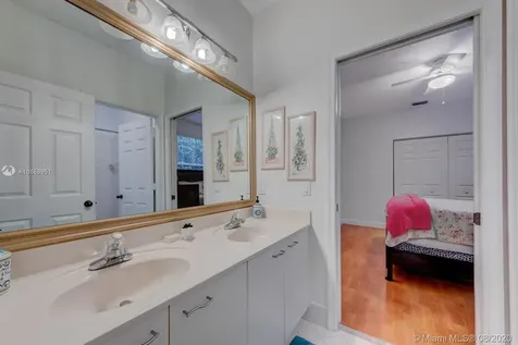 1638 Eagle Bend Weston FL 33327