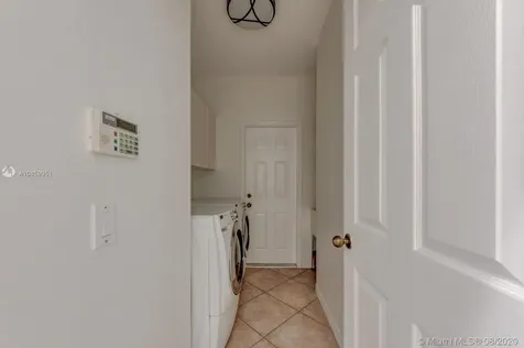1638 Eagle Bend Weston FL 33327