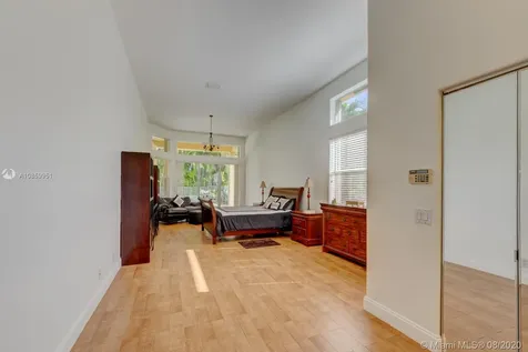 1638 Eagle Bend Weston FL 33327