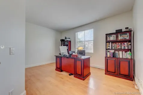 1638 Eagle Bend Weston FL 33327