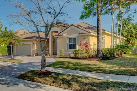 1638 Eagle Bend Weston FL 33327