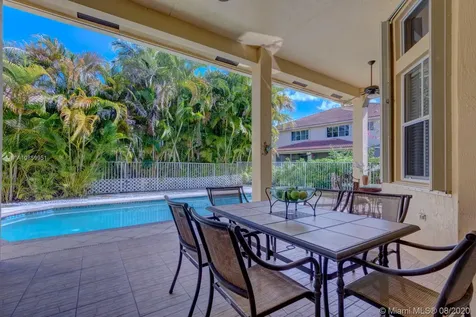 1638 Eagle Bend Weston FL 33327