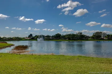 1638 Eagle Bend Weston FL 33327