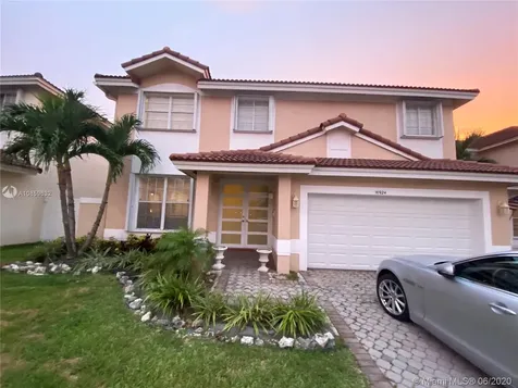 10924 SW 152nd Place Miami FL 33196
