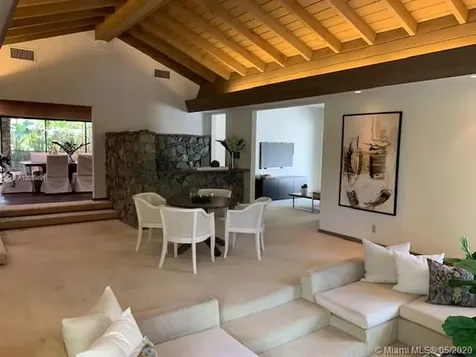 11050 Paradela Street Coral Gables FL 33156