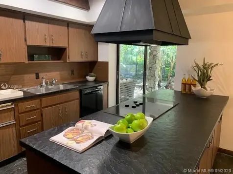 11050 Paradela Street Coral Gables FL 33156