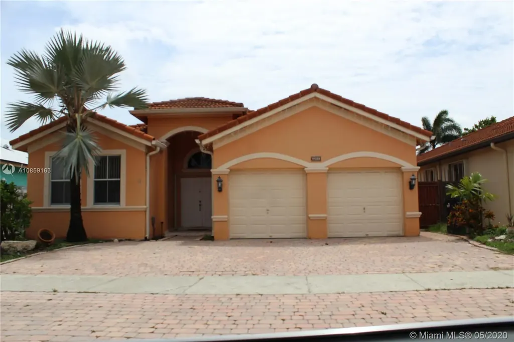1133 NW 135th Court Miami FL 33182