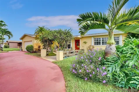 11811 NW 23rd Street Pembroke Pines FL 33026