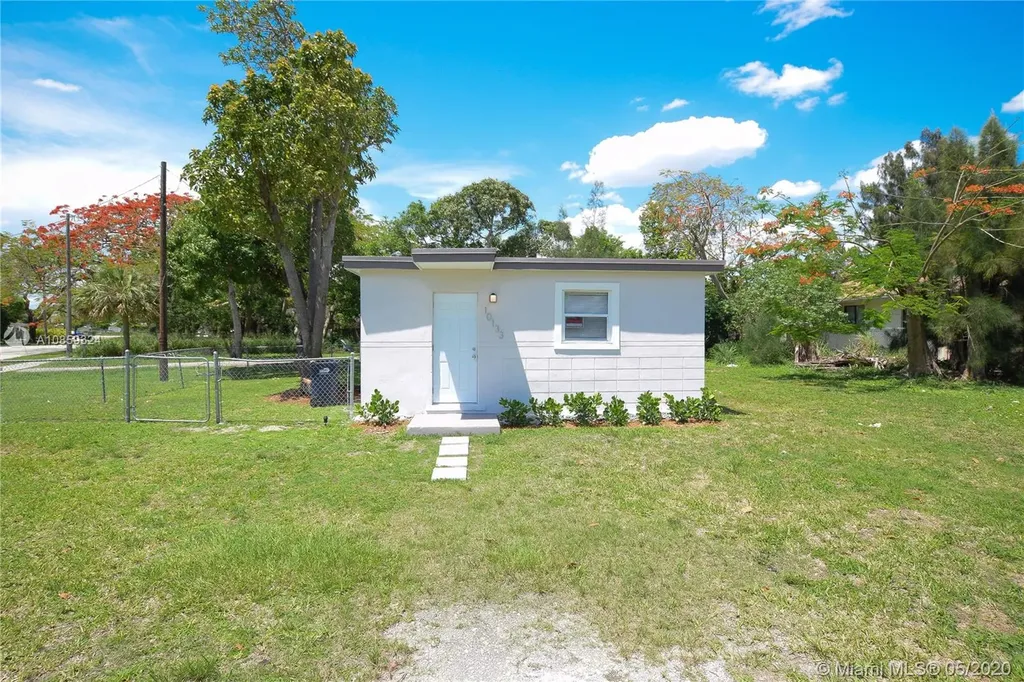 10133 W Jessamine Street Miami FL 33157