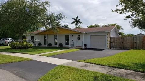 8971 SW 182nd Terrace Palmetto Bay FL 33157