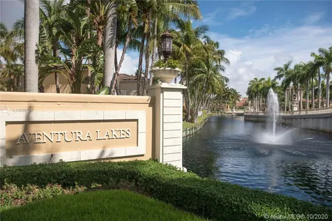 3098 NE 210th Terrace Aventura FL 33180