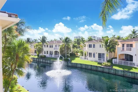 3098 NE 210th Terrace Aventura FL 33180