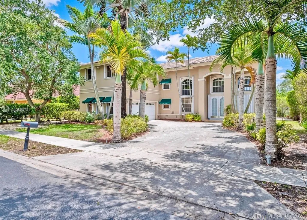 16009 NW 82nd Place Miami Lakes FL 33016