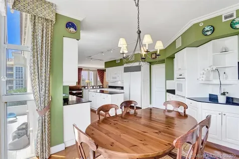 739 Crandon Boulevard Key Biscayne FL 33149