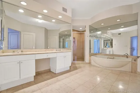 739 Crandon Boulevard Key Biscayne FL 33149