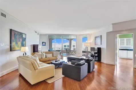 739 Crandon Boulevard Key Biscayne FL 33149
