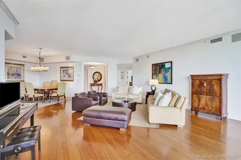 739 Crandon Boulevard Key Biscayne FL 33149