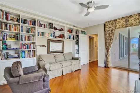 739 Crandon Boulevard Key Biscayne FL 33149