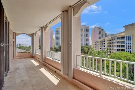 739 Crandon Boulevard Key Biscayne FL 33149