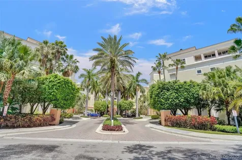 739 Crandon Boulevard Key Biscayne FL 33149