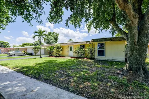 7805 NW 72nd Avenue Tamarac FL 33321