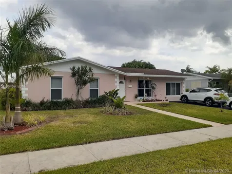 9144 SW 181st Terrace Palmetto Bay FL 33157