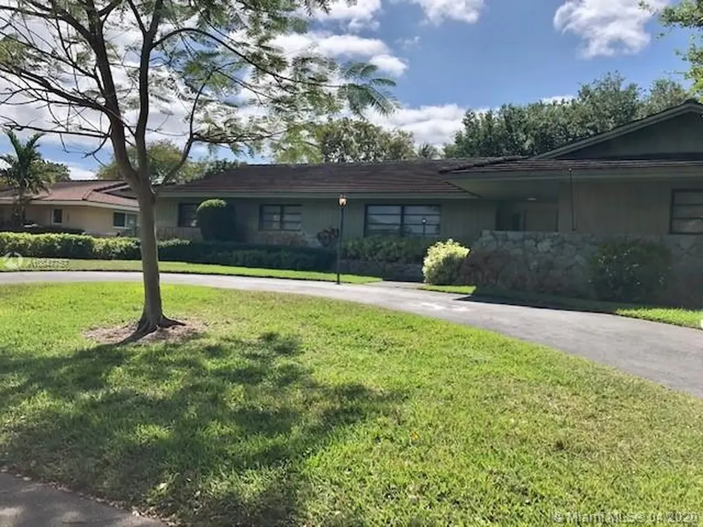 16924 SW 80th Court Palmetto Bay FL 33157
