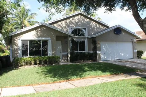 5833 NW 40th Avenue Coconut Creek FL 33073