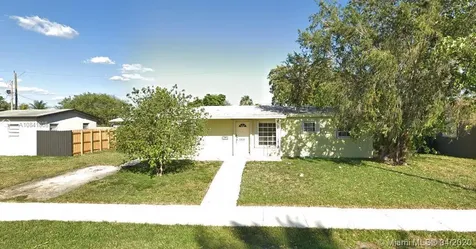 13833 Van Buren Street Miami FL 33176