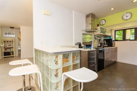 7621 SW 54th Avenue Miami FL 33143