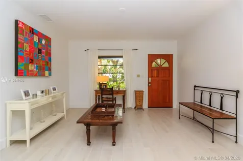 7621 SW 54th Avenue Miami FL 33143