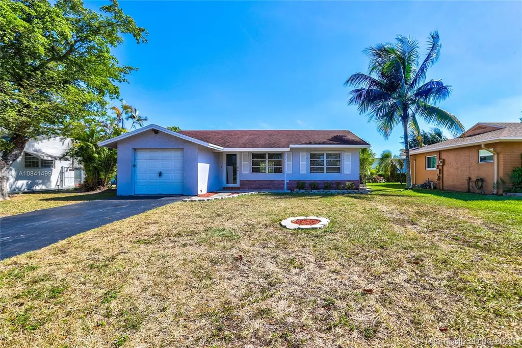 9212 NW 83rd Street Tamarac FL 33321