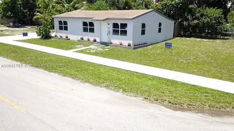 2136 N 22nd Avenue Hollywood FL 33020