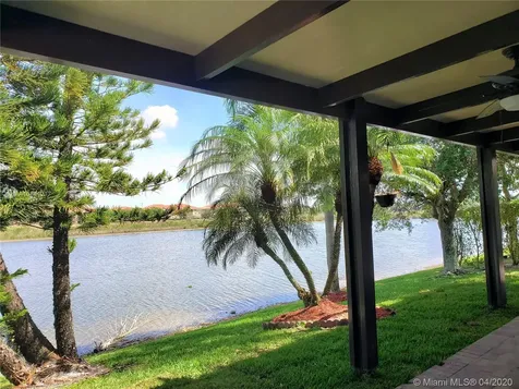 11817 SW 7th Street Pembroke Pines FL 33025