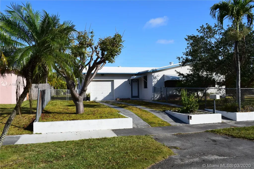9761 Haitian Drive Cutler Bay FL 33189