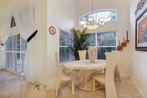 1512 SW 191 Terrace Pembroke Pines FL 33029