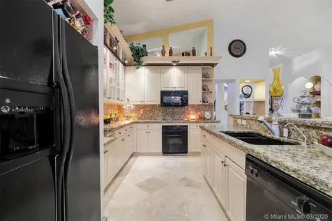 1512 SW 191 Terrace Pembroke Pines FL 33029