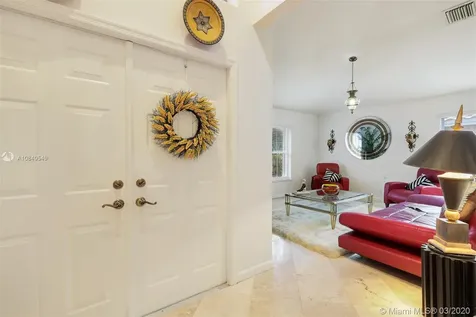 1512 SW 191 Terrace Pembroke Pines FL 33029