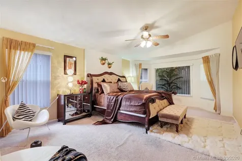 1512 SW 191 Terrace Pembroke Pines FL 33029