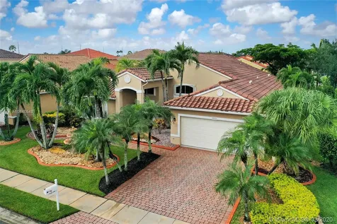 1512 SW 191 Terrace Pembroke Pines FL 33029