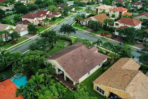 1512 SW 191 Terrace Pembroke Pines FL 33029