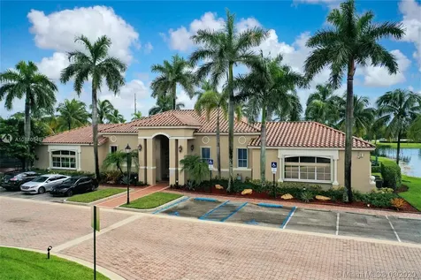 1512 SW 191 Terrace Pembroke Pines FL 33029