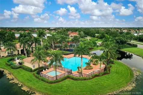 1512 SW 191 Terrace Pembroke Pines FL 33029