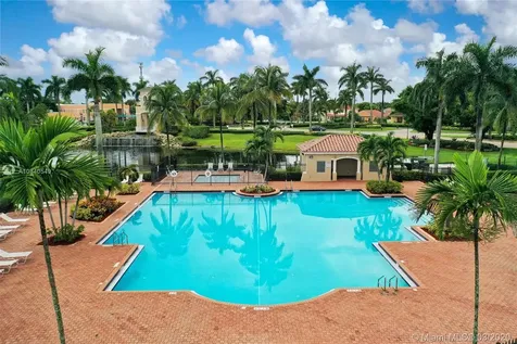 1512 SW 191 Terrace Pembroke Pines FL 33029