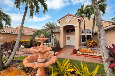 1512 SW 191 Terrace Pembroke Pines FL 33029