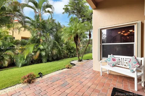 1512 SW 191 Terrace Pembroke Pines FL 33029