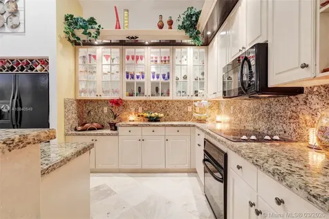 1512 SW 191 Terrace Pembroke Pines FL 33029