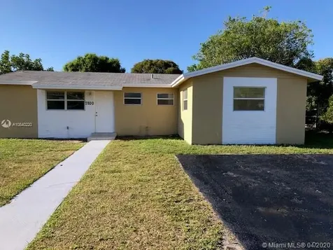 7200 SW 3rd Court North Lauderdale FL 33068