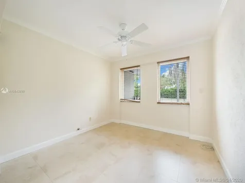 6250 SW 48th Street Miami FL 33155